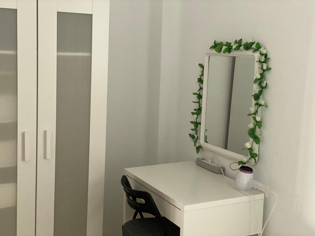 Malaga Centro Habitaciones Privada En Apartamento Compartidos Exteriér fotografie